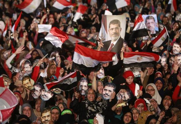 « Reviens Morsi. Dégage Sissi », répètent les manifestants