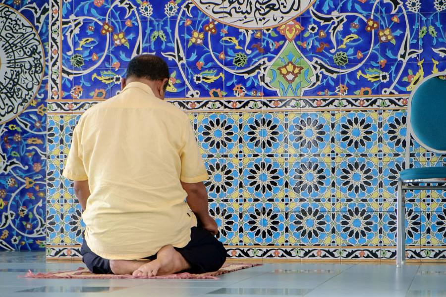 Jeûner sans prier - par cheikh Youssef al Qaradawi