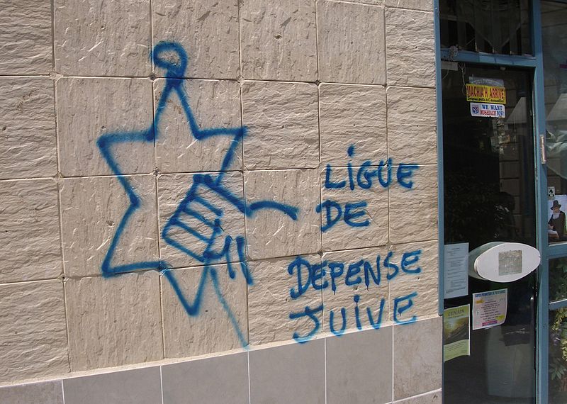 La Ligue de Défense Juive attaque les manifestants pro-palestiniens à Paris